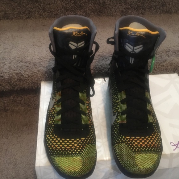 NEW NEVER WORN Kobe 9 Elite Inspiration SIZE 10.5 - Picture 2 of 4